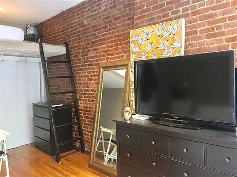 1st image of 227 W 16th St #2