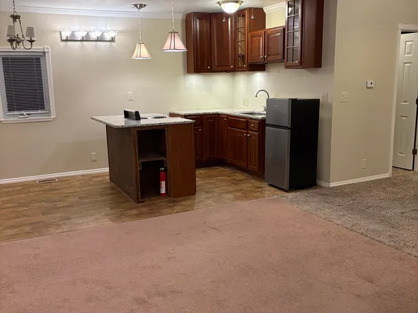 103 S 10th St #B, Murray, KY 42071
