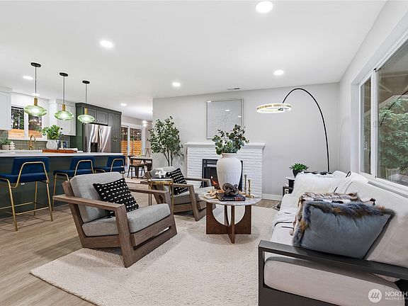 4th image of 9808 S 252nd St