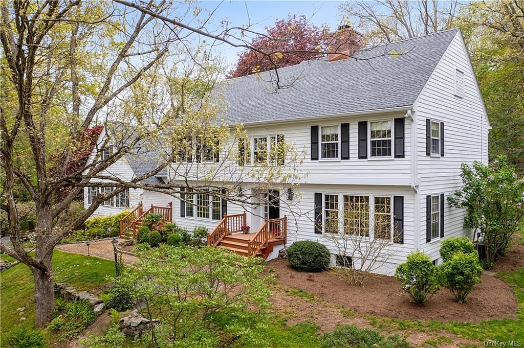 15 Hitching Post Lane, Chappaqua, NY 10514 Zillow