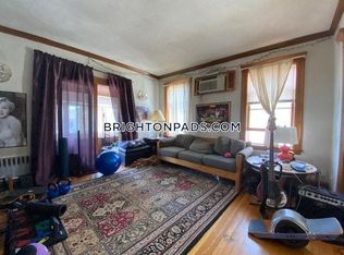 266 Market St #2H, Brighton, MA 02135