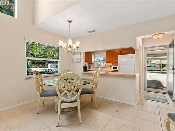 5th image of 4826 Village Gardens Dr #166