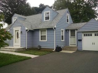 61 Oakland St, West Springfield, MA 01089