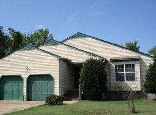 51 S Greenfield Ave, Hampton, VA 23666