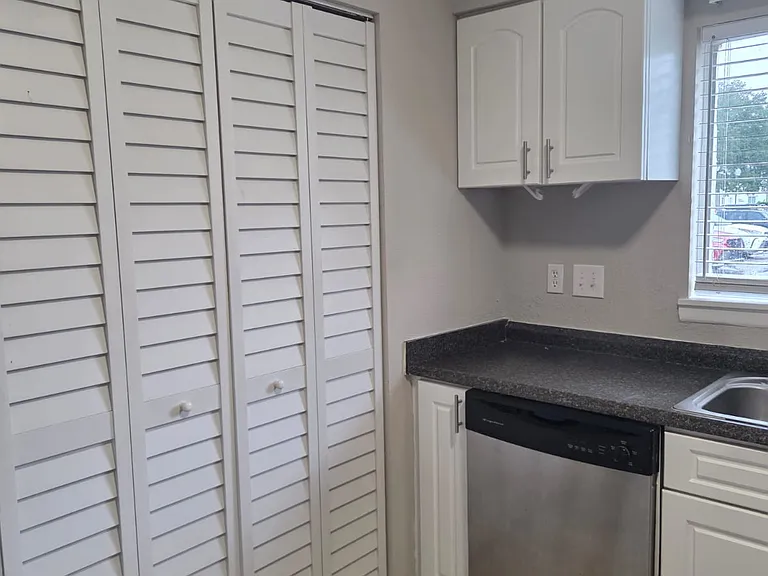 4203 S Semoran Blvd #4 — Photo 18