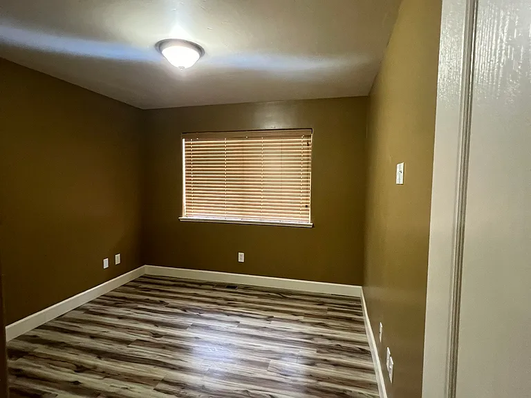 3721 Pioneer Trl #B — Photo 11