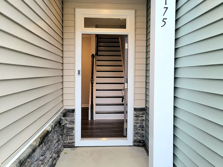 175 Tumbling Rock Way — Photo 6