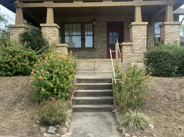 417 N East St, Benton, AR 72015