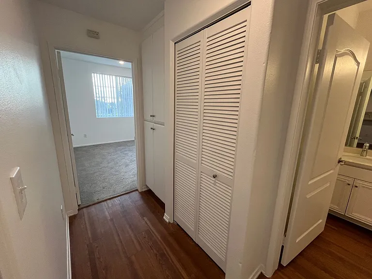2245 Beverly Glen — Photo 80