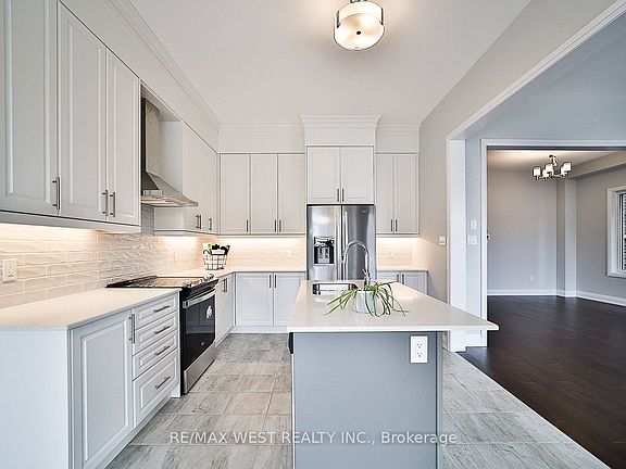 2nd image of 14 Periwinkle Rd
