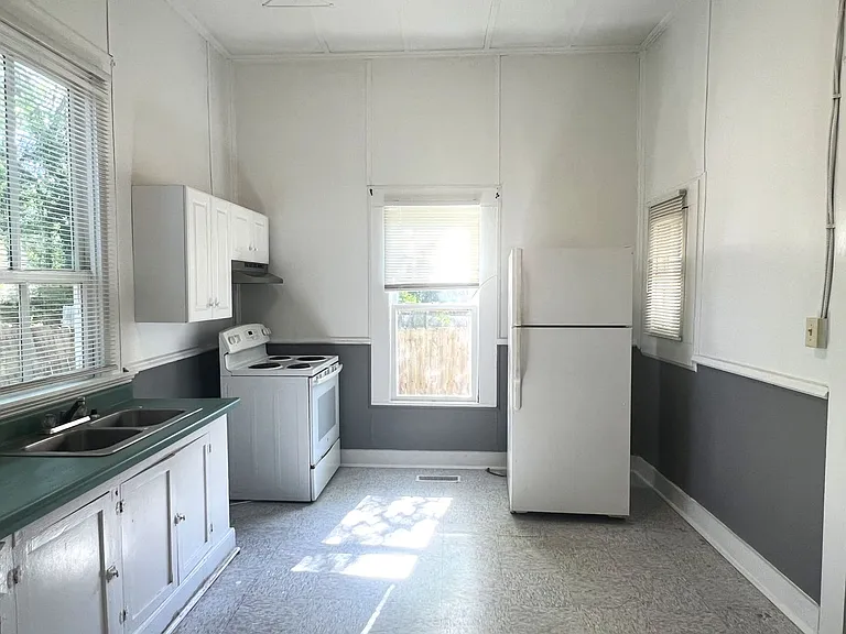 310 Central Ave — Photo 29