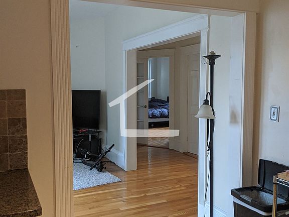 66 Marshall St. #6 Brookline (Coolidge Corner) Unit Photo