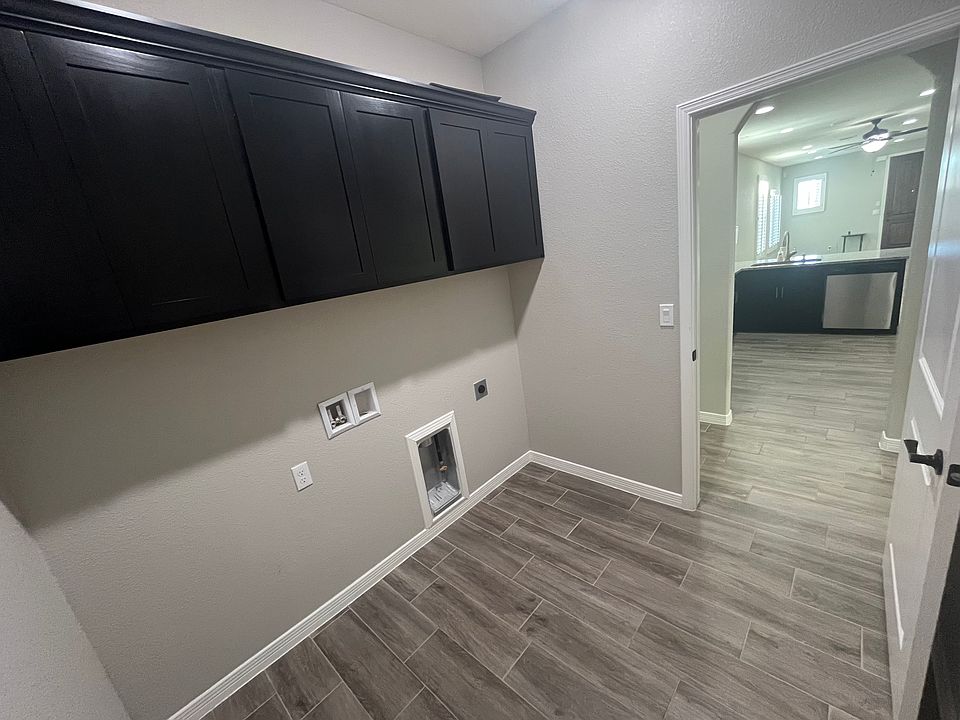1st image of 4528 Mark Avizo St