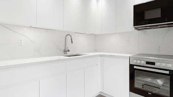 Rented by Nooklyn NYC LLC | media 11