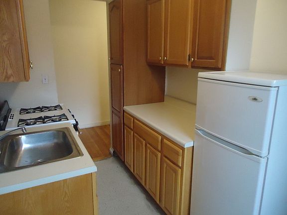 2nd image of 75-20 113th St #4C
