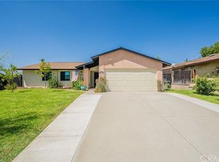 2842 Los Feliz Dr, Highland, CA 92346