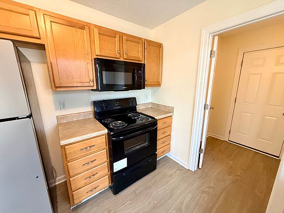 3rd image of 1516 Destiny Dr