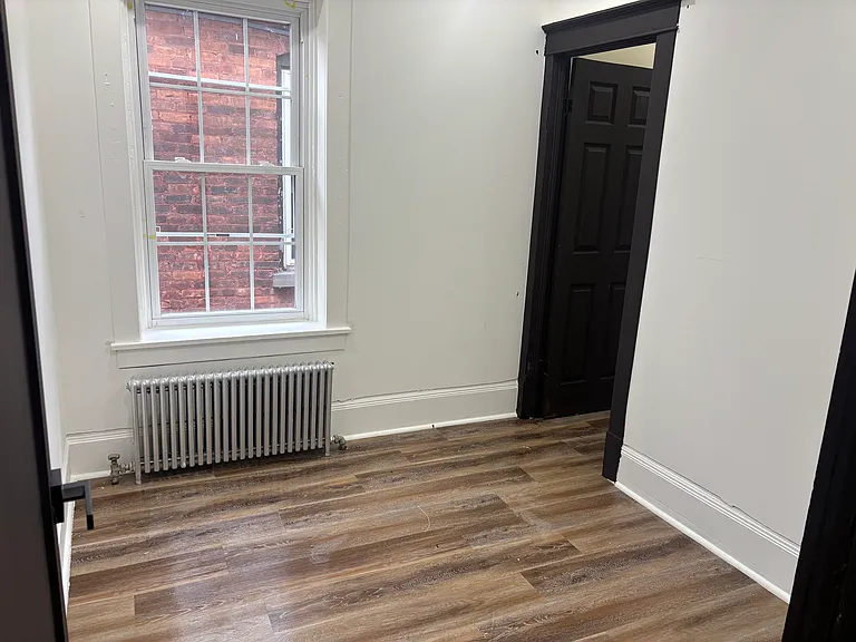 142 3rd St #2 — Photo 10