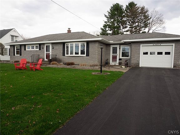 4th image of 906 Valentine Ave
