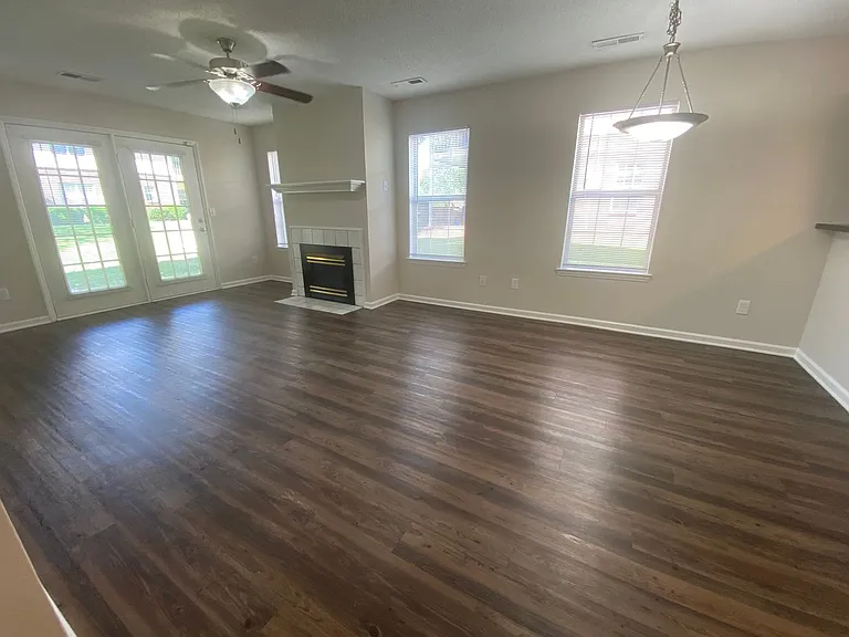 Meridian Park Apartments — Photo 157