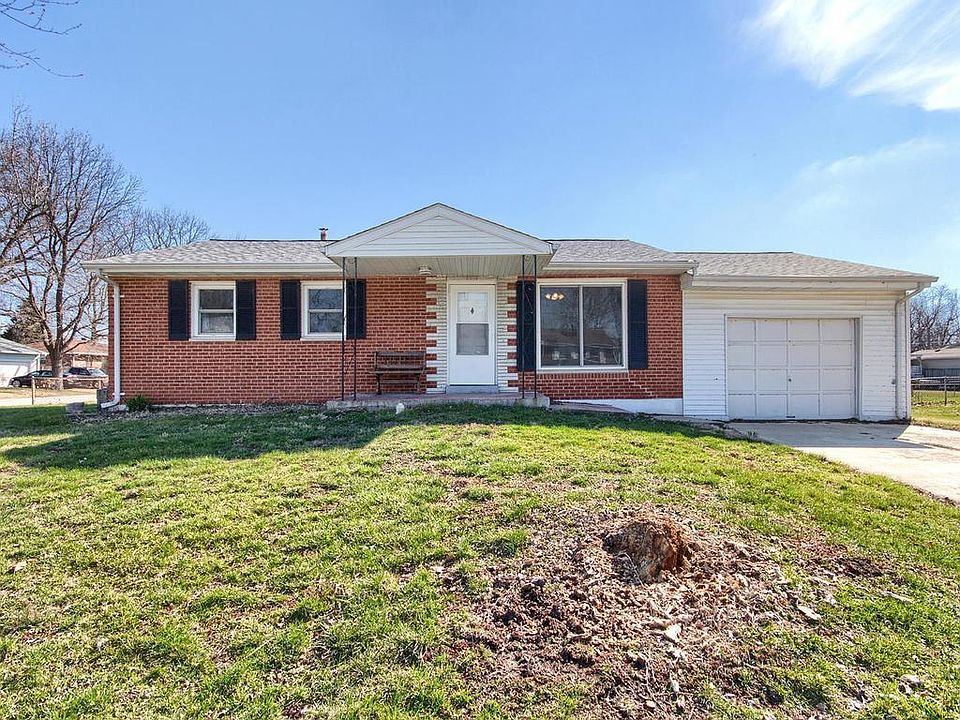 1st image of 1 Tulip Ave