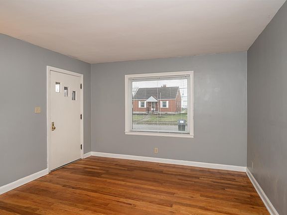 3rd image of 1708 Greenwood Ave