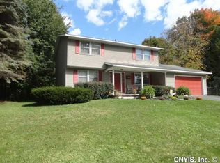 4076 Arrowhead Ln, Liverpool, NY