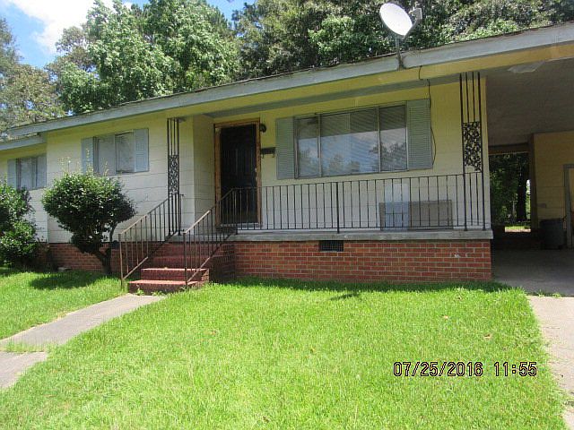 1st image of 813 Sunflower Dr