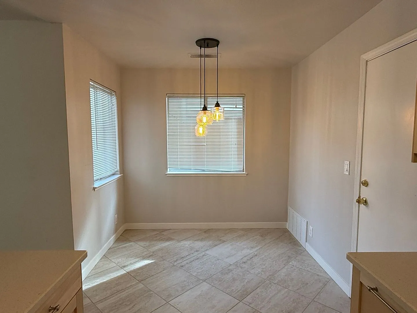 Tastefully Updated 3 Bedroom 2 Bath San Jose Home — Photo 4