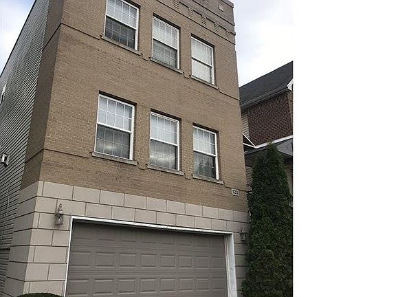 5th image of 1133 E 83rd St Unit 123