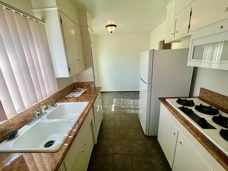 8130 Norton Ave, West Hollywood — Photo 5