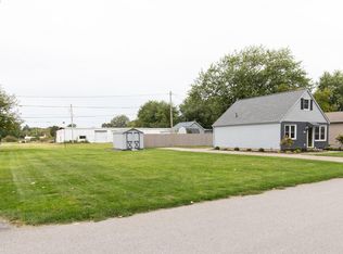 1415 Edgewater Ave, Sandusky, OH 44870