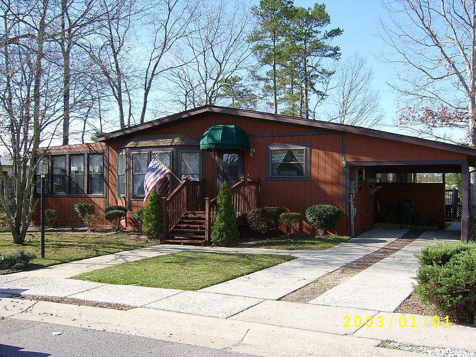 Side Entry & Carport