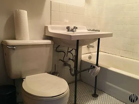 Rented by Premier Metro Realty Corp | media 21