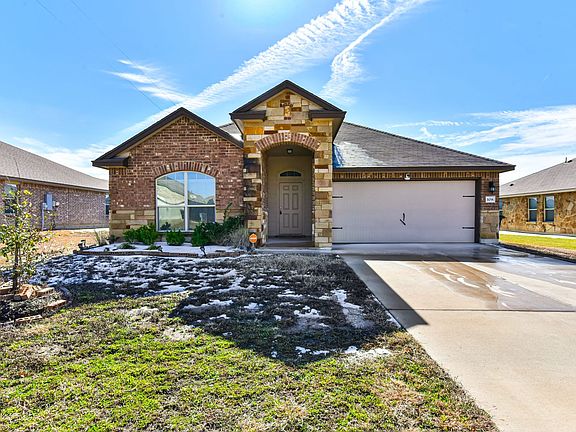 2nd image of 108 Ken Dr