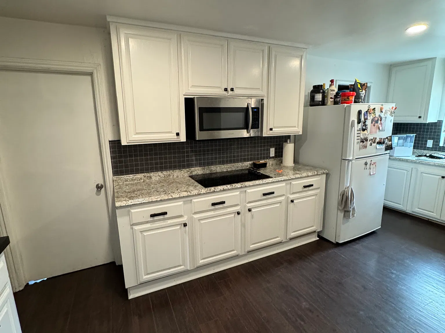 1555 Warner St — Photo 4