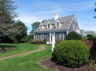 19 Meadow View Dr, Nantucket, MA 02554