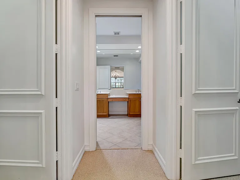 359 Chambord Ter — Photo 37