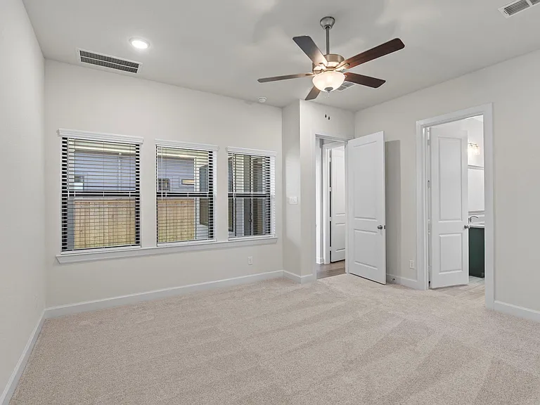 2718 Cottage Pl — Photo 6