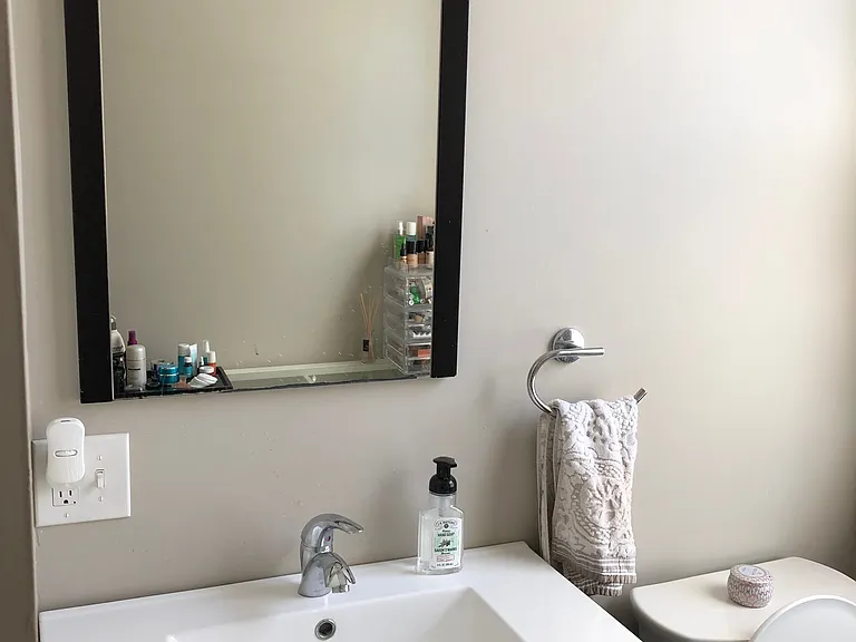 251 S 16th St #2E — Photo 9