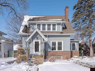 810 Baker Ave, Mankato, MN 56001