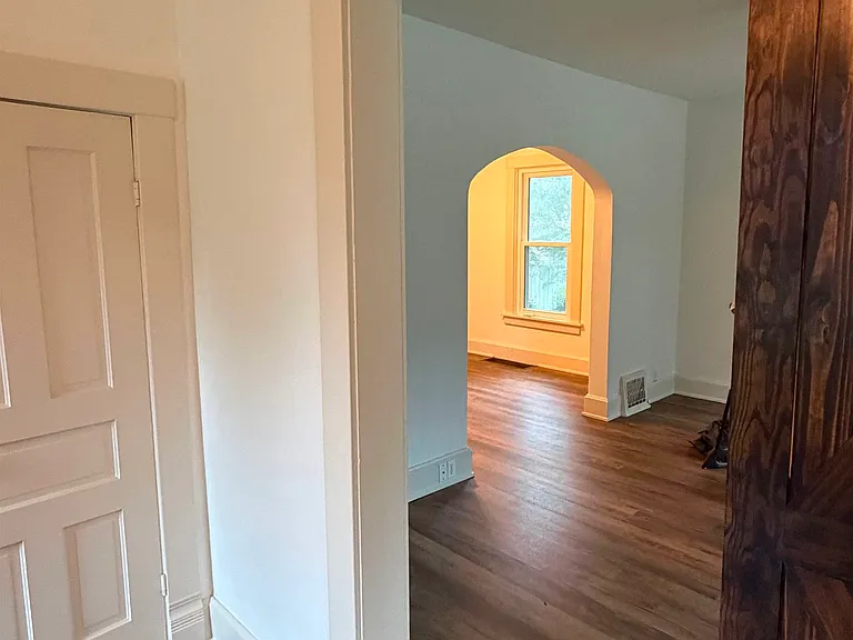 652 N Oak St — Photo 9