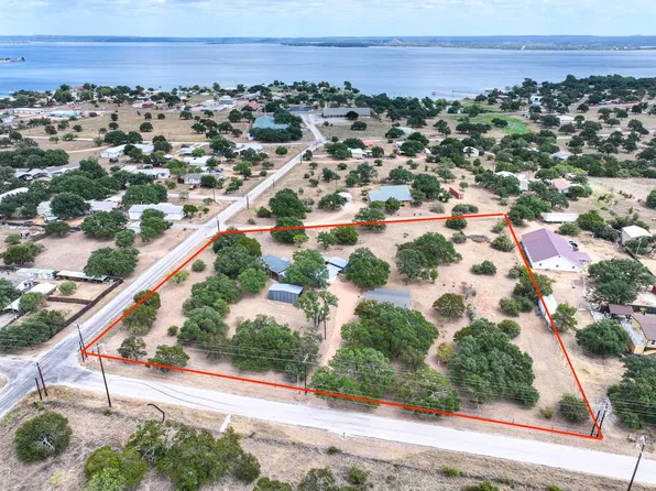 950 Hi Line Dr, Buchanan Dam, TX 78609