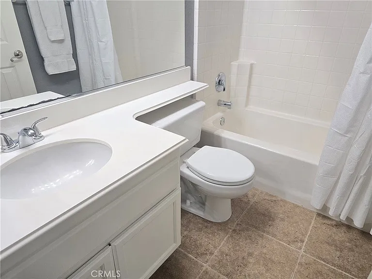 43160 Volterra St — Photo 19