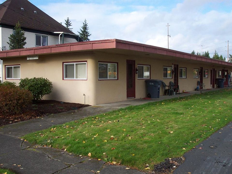 1st image of 1013 3rd Ave NW APT 3