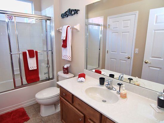 BV4P1021-Bathroom-Ensuite
