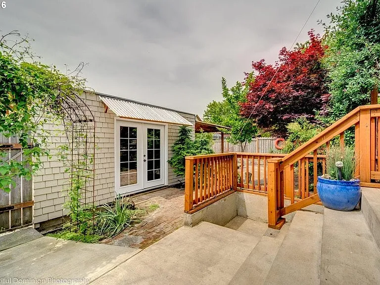 2835 SE 25th Ave — Photo 11