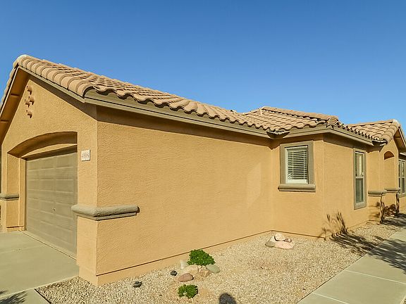 4th image of 40084 W Catherine Dr