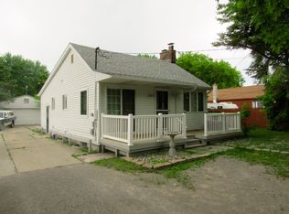 260 Adams Rd, Saginaw, MI 48609