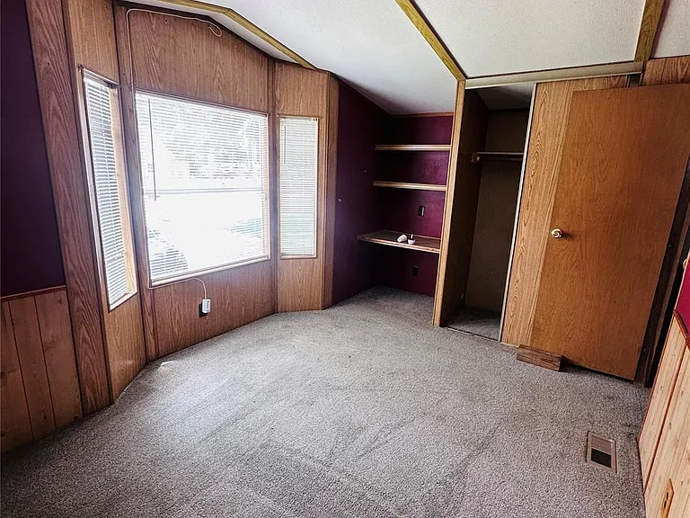 420 10th St — Photo 26